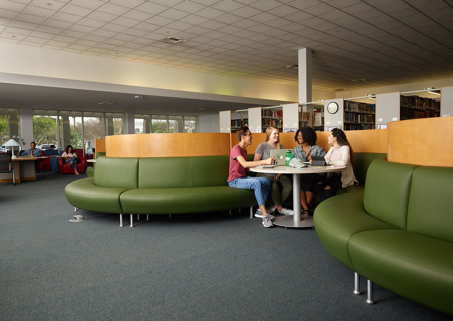 Learning Commons at the Wilson Library | University of La Verne