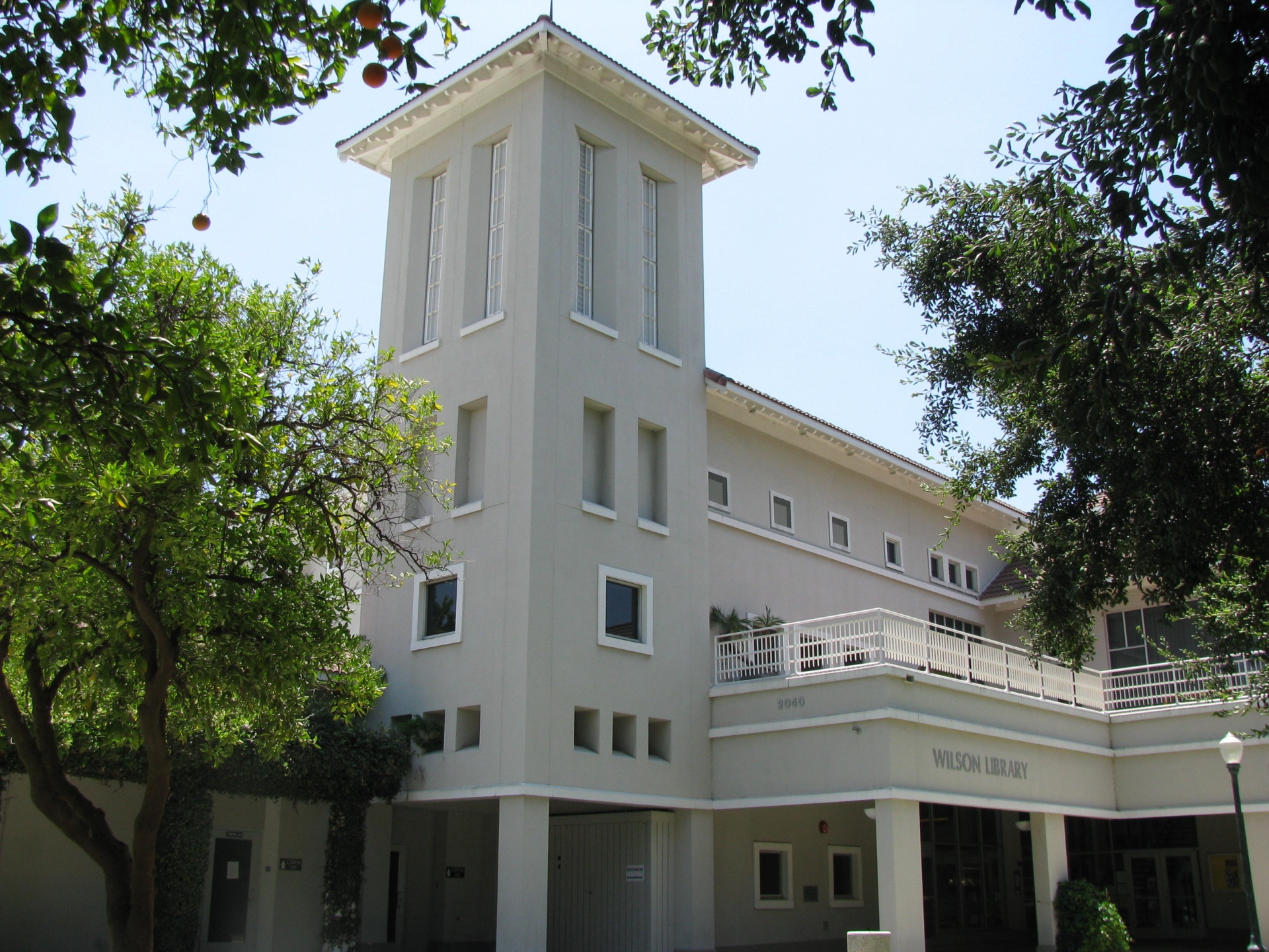 Wilson Library Exterior